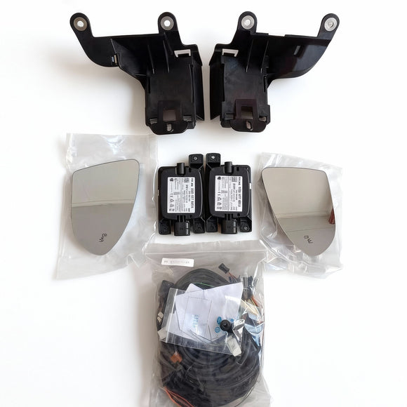 SCUAMXCON Lane Change & Blind Spot Assist (Mirror Lens Version) for VW Golf 7